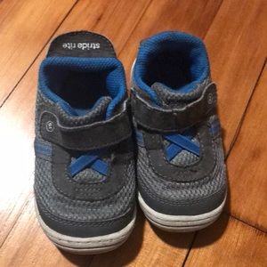 Stride rite size 5 sneakers